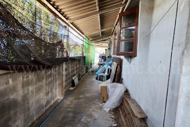 ทาวน์เฮ้าส์ ชั้นเดียว 36 ตร.วา อำเภอเมืองนครสวรรค์ หลังริม 11