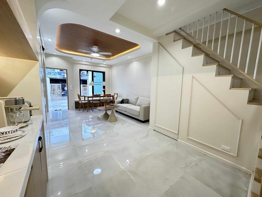 อยู่เจริญ ลาดพร้าว 101 8