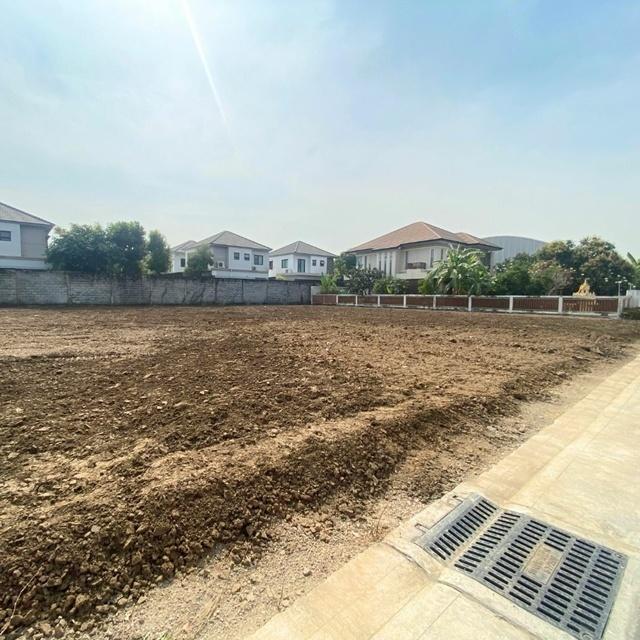 เซ็นทรัล เวสต์วิลล์ 1.3กม. รร.เด่นหล้า พระราม 5 2.5 กม. ที่ดินเปล่าถมแล้ว 400 ตร.วา. (1 ไร่) วงเวียนพระราม 5 เดอะวอล์ค ร