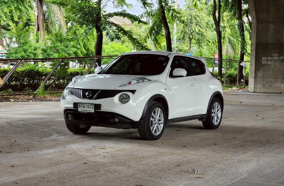 ขายรถ nissan Juke 1.6V ปี 2015 สีขาว เกียร์ออโต้