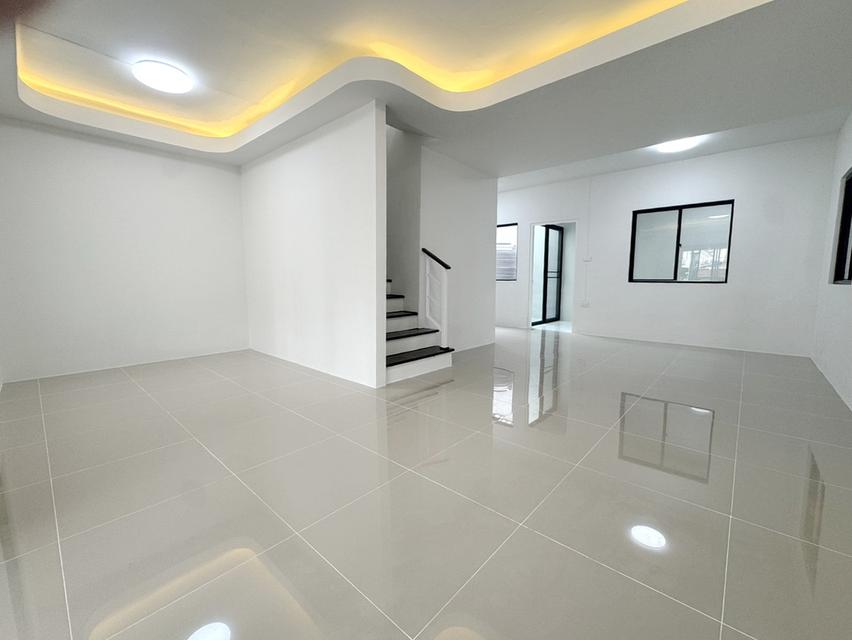 หมู่บ้านพฤกษา 67 ลำลูกกาคลอง2 ถ.เสมาฟ้าคราม ต.คูคต อ.ลำลูกกา จ.ปทุมธานี 6