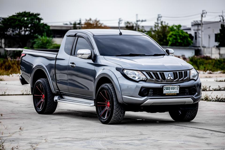 #MITSUBISHI #TRITON 2.5 GL ดีเซล MEGA CAB ปี 2017 สีเทา ไมล์แท้ 84,000 km.