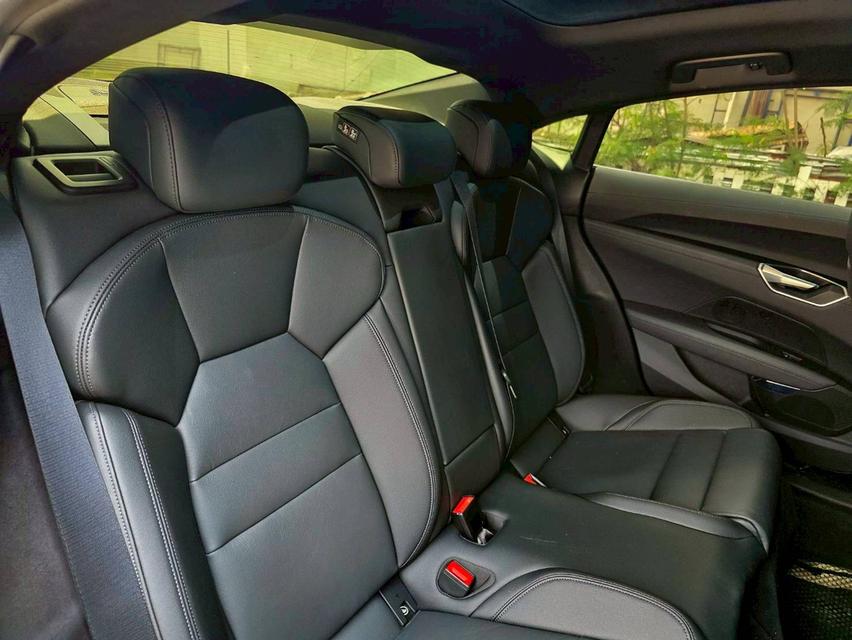 Audi e-tron GT 2021 17