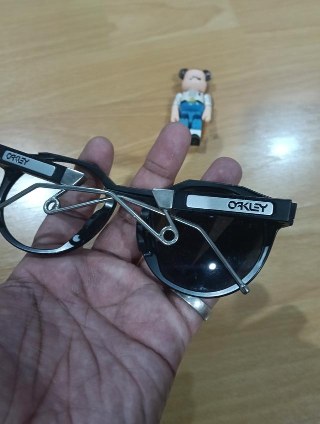 กรอบแว่นoakleyแท้มือสอง รูปที่ 5