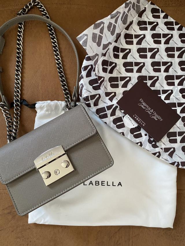 กระเป๋า​สะพายLABELLA