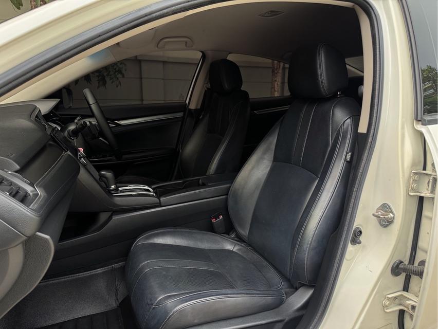 รหัสรถ AVA4561 🏆 HONDA CIVIC FC 1.5 Turbo RS ปี 2018 ตัว To 11
