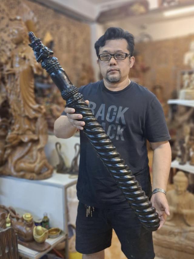 รับแกะสลัก งานไม้สัก รับแกะสลักตามแบบ แกะมือ ช่างล้านนา สล่าแกะสลักไม้ 6