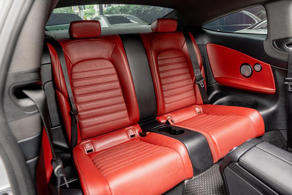 Mercedes-Benz C200 Coupe AMG Dynamic ปี 2019⭐️𝐁𝐞𝐧𝐳 𝐂𝟐𝟎𝟎 𝐂𝐨𝐮𝐩𝐞เข้าใหม่! เบาะแดงสวยกริ๊บ วิ่งน้อยจัด 57,xxx km. 🌶️ 6