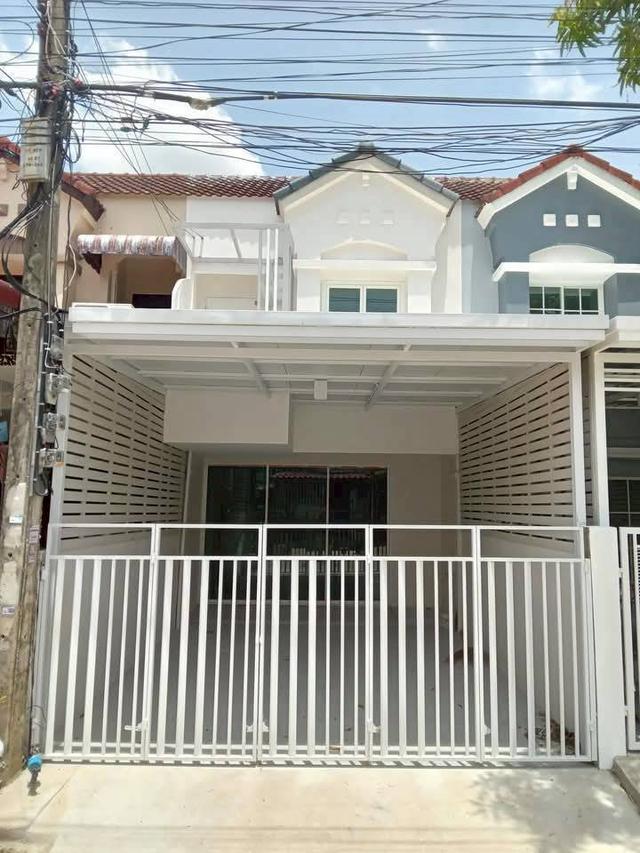 [ขายด่วน] ทาวน์เฮ้าส์ 2 ชั้น หมู่บ้านรินทร์ทอง ลำลูกกา คลอง 2 - รีโนเวทใหม่  เนื้อที่ 17 ตรว. 2 ห้องนอน 2 ห้องน้ำ 1 ที่จอดรถ 1