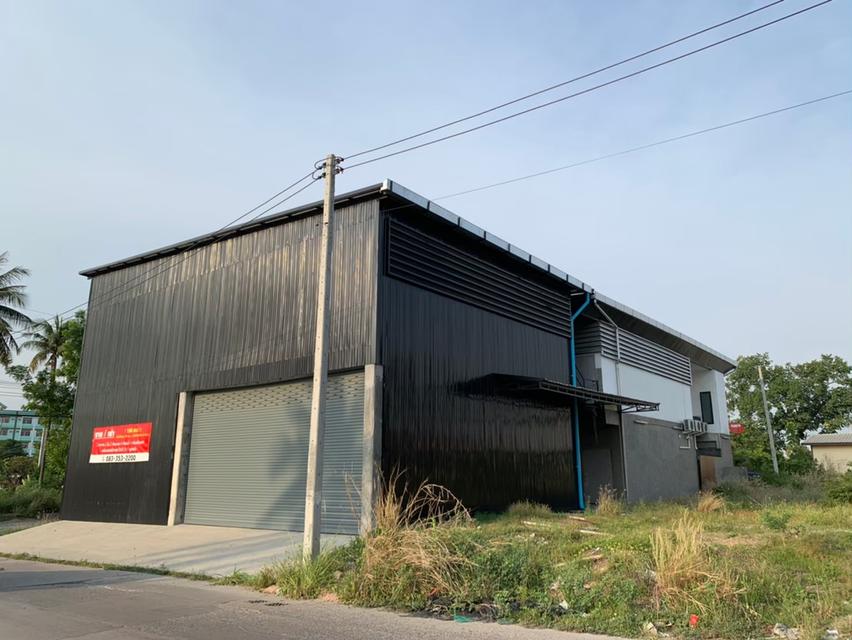 ออฟฟิศ + โกดัง พร้อมที่พักอาศัย 2