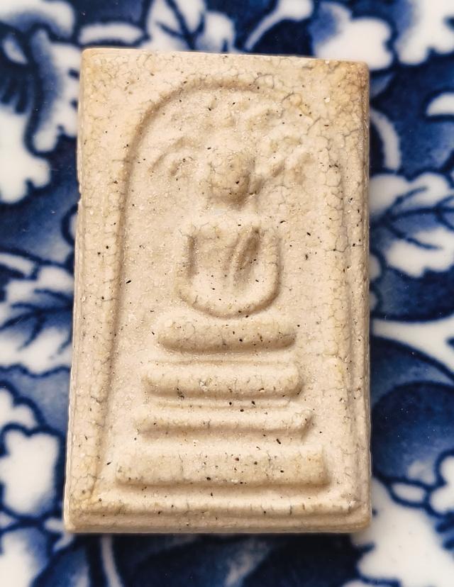 พระสมเด็จพิมพ์ใหญ่เนื้อเก่าค่ะ