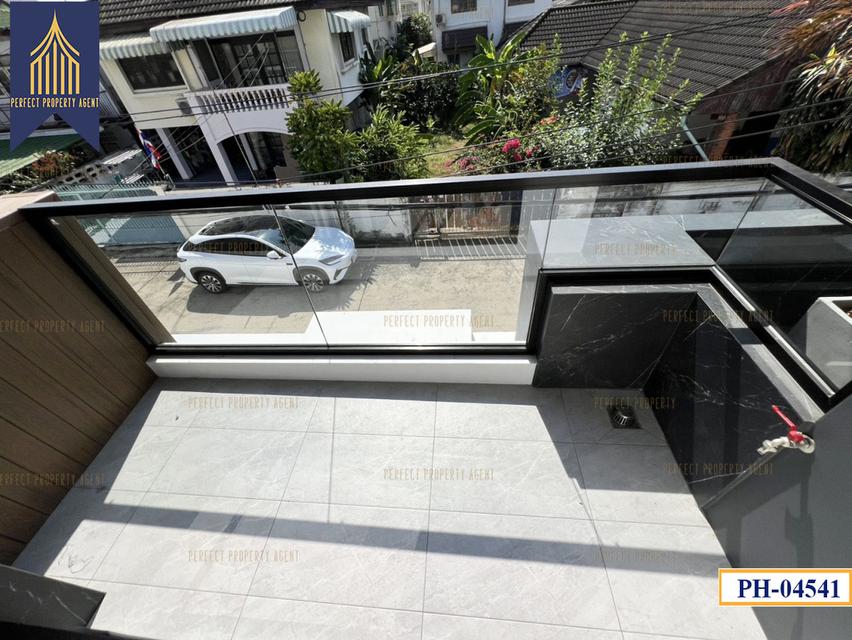 ขาย บ้านเดี่ยวใหม่ Modern สุขุมวิท วชิรธรรมสาธิต 19