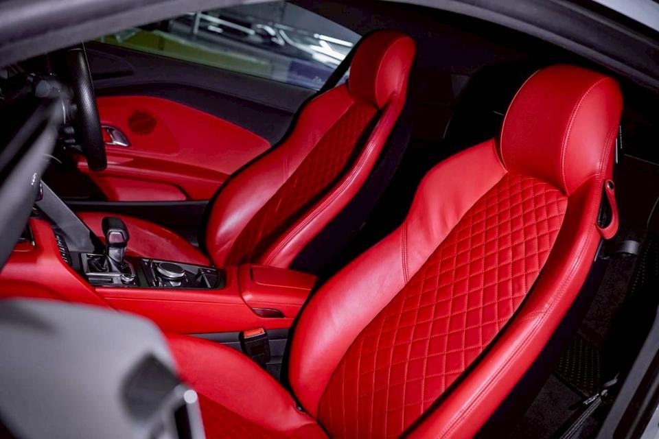 Audi R8 Coupe V10 5.2 Quattro รูปที่ 7