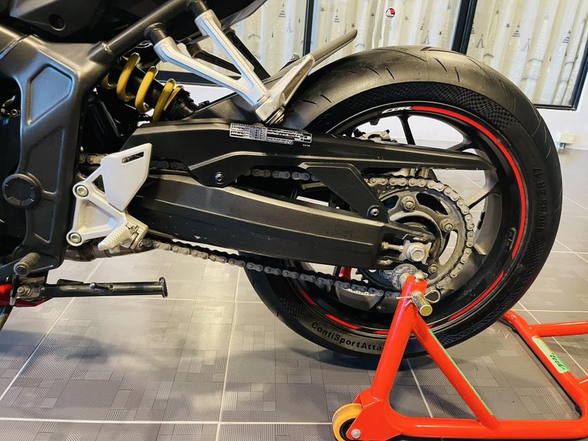 Cbr650r/2019 13
