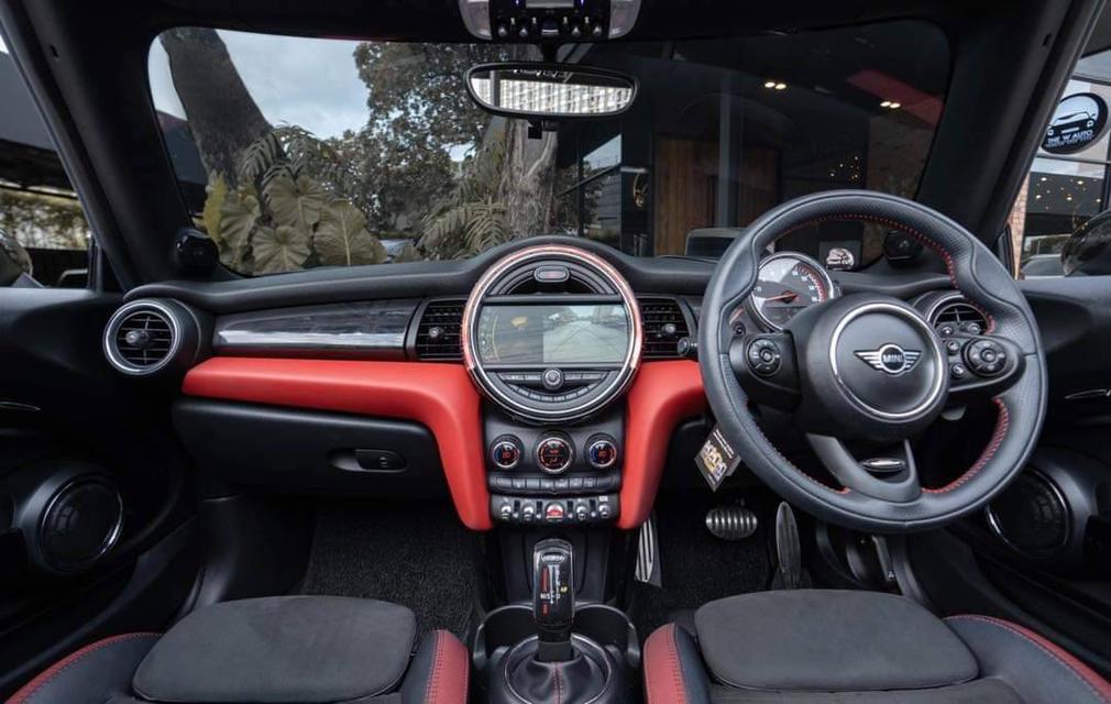 Mini JCW Convertible ปี 2019 รหัส F57  หลังคาผ้าใบ คันเดียวในตลาด รุ่นหายาก #ไม่มีซ้ำแน่นอนค่ะ ✨ 3