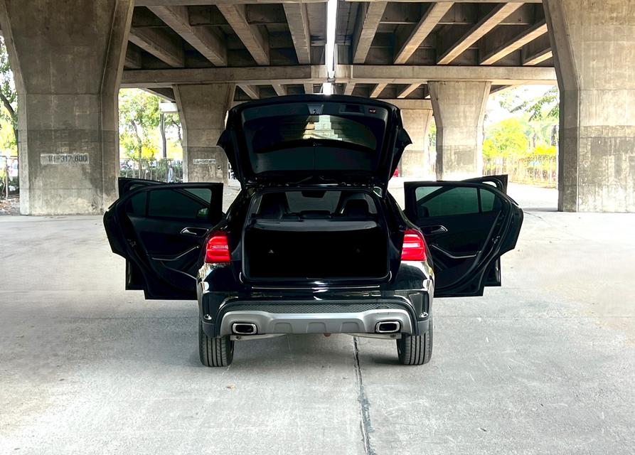 ขายรถ Benz GLA250 W156  ปี 2016 สีดำ เกียร์ออโต้ รูปที่ 18