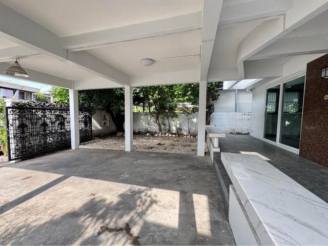 ให้เช่าบ้านเดี่ยว 2 ชั้น 90 ตรว. 5 นอน ซอยพัฒนาการ 53 หมู่บ้านเมืองทอง 2 โครงการ3 ใกล้โรงพยาบาลวิภาราม พร้อมเข้าอยู่ 3