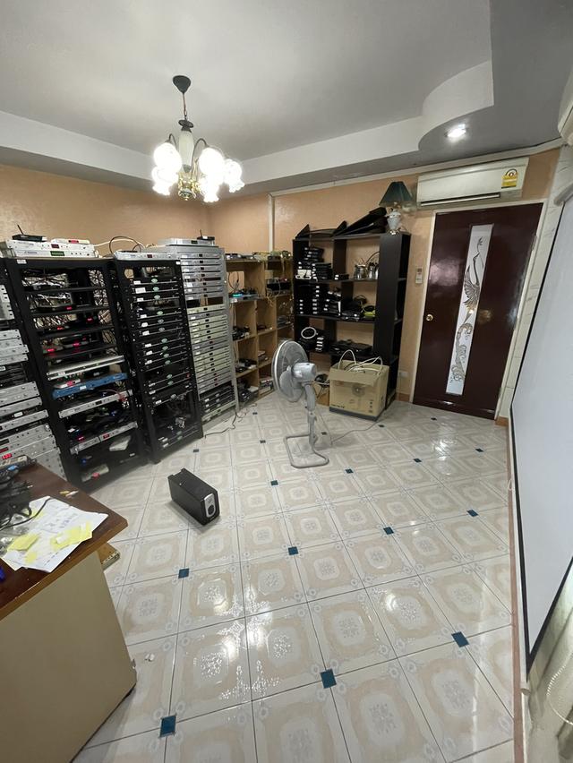 ขายอาคารพาณิชย์ ใกล้ทะเลบางเสร่ ทำเลนักท่องเที่ยว เหมาะลงทุน 18