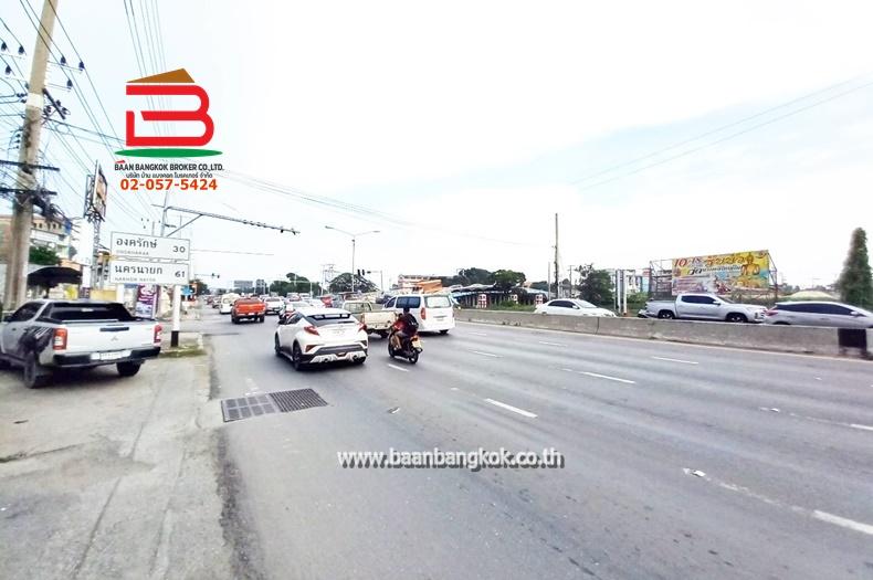 ขาย/เช่า อาคารพาณิชย์ ติดไฟแดงถนนรังสิต-นครนายกเส้น 305 ตัดเข้าเส้น 3004 เนื้อที่ 49 ตารางวา ใกล้ดูโฮมรังสิต อำเภอธัญบุรี(กลางเมือง) จังหวัดปทุมธานี 12