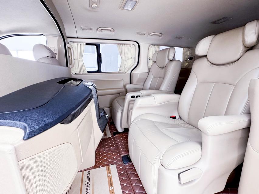 HYUNDAI GRAND STAREX 2.5 VIP 2015 11