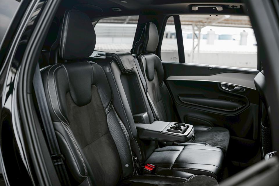 Volvo XC90 T8 Inscription 4WD 2019 สีดำ ราคาดีมาก รูปที่ 13