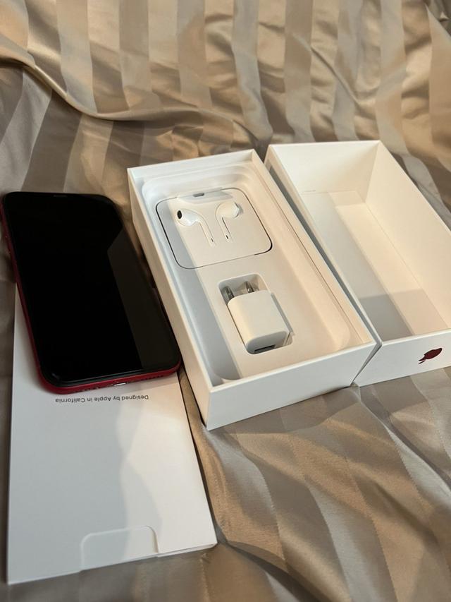 Iphone XR red 128GB มือสอง 2