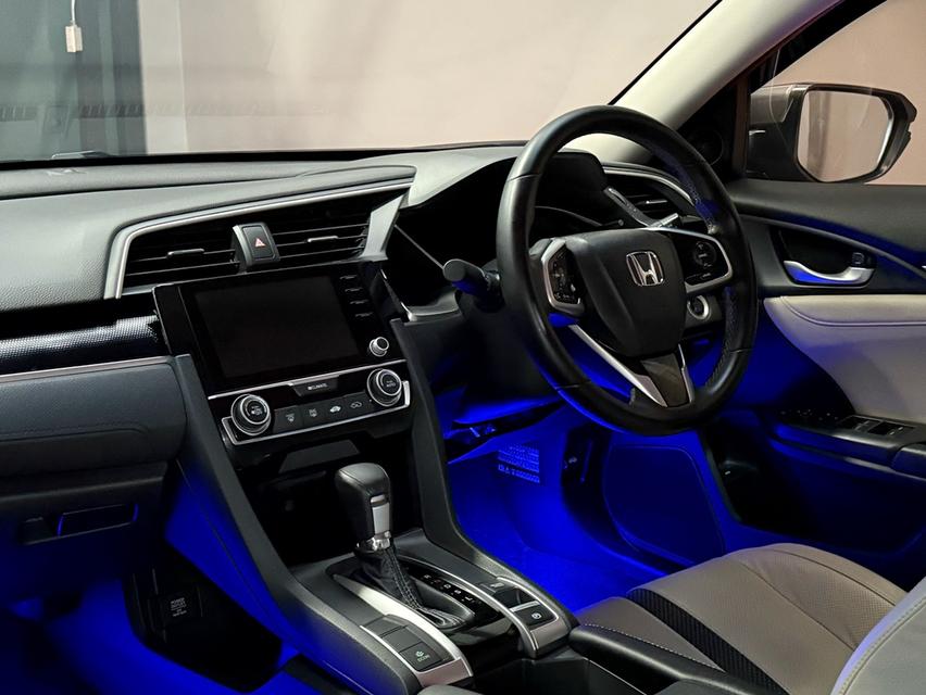 2020 HONDA CIVIC FC 1.8 EL MINORCHANGE รถมือเดียวออกป้ายแดง รถวิ่งน้อย เข้าศูนย์ทุกระยะครับ 12