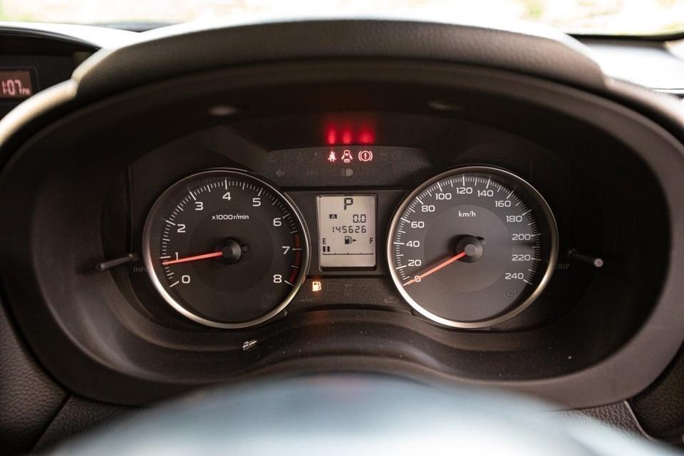 Subaru Xv 2.0i AWD สีขาว ปี 2014 มือเดียวป้ายแดง 18