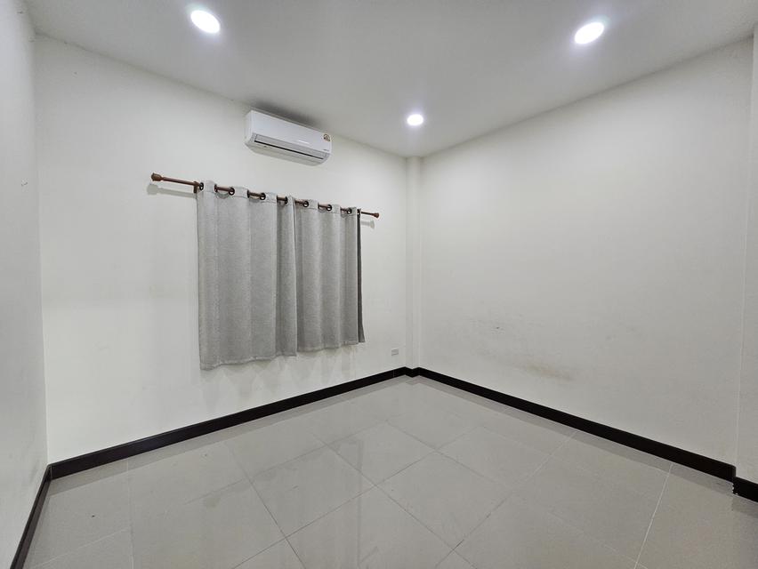 หมู่บ้าน the light 2 by ชนะสุข สามพราน14 9