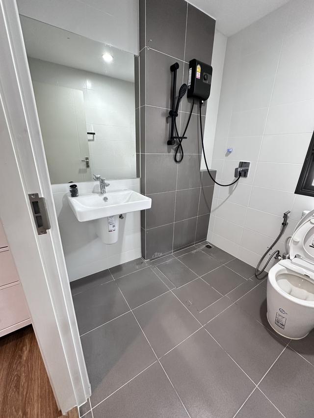 U1387 ให้เช่าบ้านเดี่ยว 2 ชั้น บ้านหรูย่านศาลายา ปิ่นเกล้า บ้านพร้อมเฟอร์ครบ ทำเลดีเดินทางสะดวกเข้าออกได้หลายทาง 11