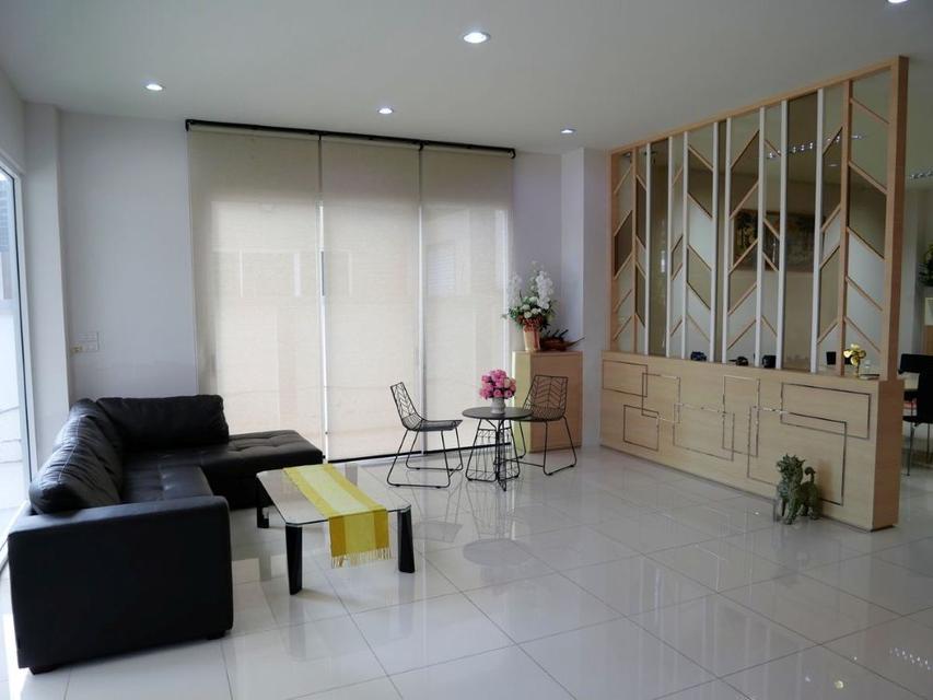 ขายโฮมออฟฟิศ 4 ชั้น 54 ตร.วา พร้อมเข้าอยู่ ทำเลดี ใกล้รถไฟฟ้าสายสีชมพู รามอินทรา 40 6