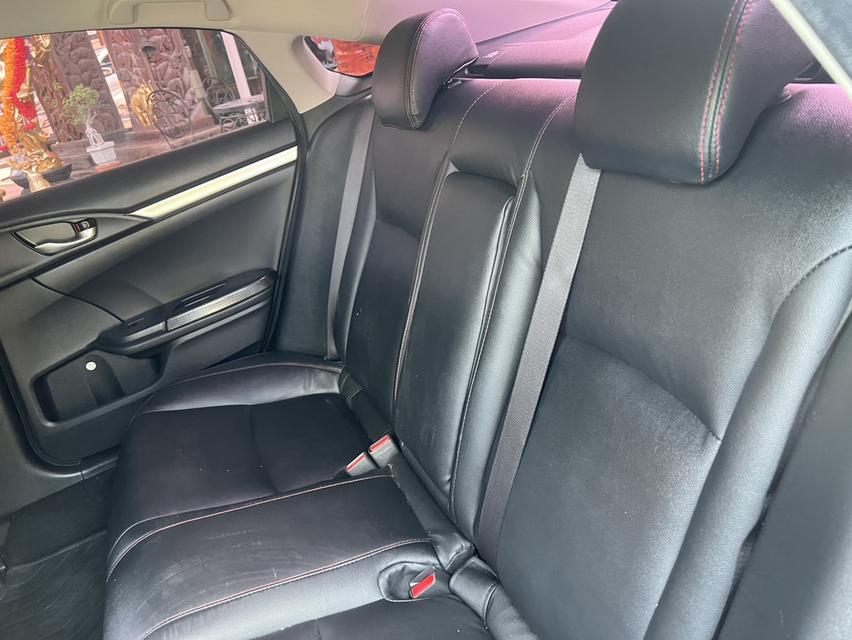  Honda Civic 1.8 FC E i-VTEC  15