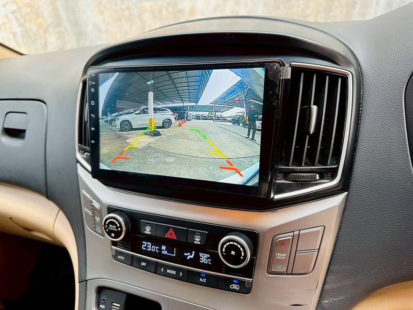 ขาย Hyundai H1 2.5Elite ปี22 6