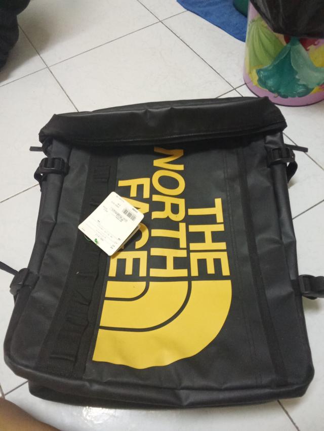 กระเป๋ามือ2 ยี่ห้อ  THE NORTH FACE