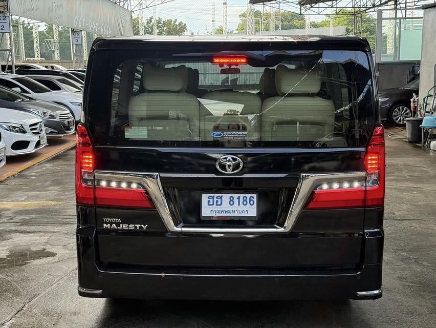 Toyota majesty 2.8 พรีเมี่ยม