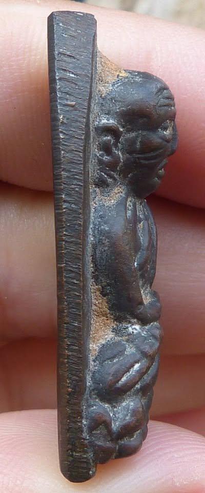 หลวงปู่ทวดพิมพ์ใหญ่หลังเตารีด รูปที่ 4