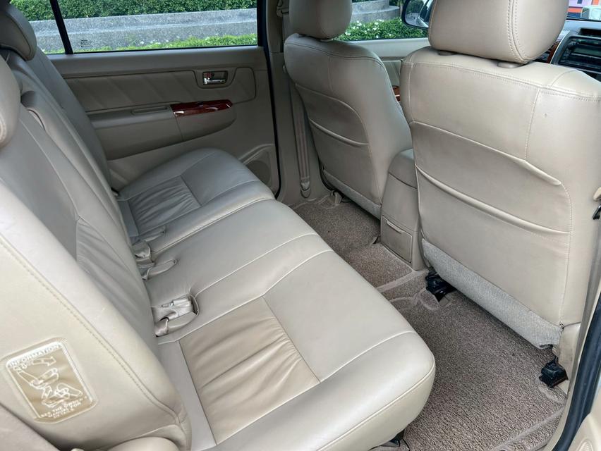 Fortuner 7 ที่นั่ง เครื่องเบนซิน+CNG คุ้มสุดในงบสามแสน รูปที่ 17
