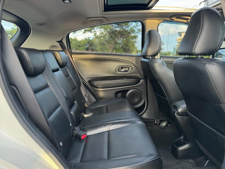 HONDA HRV 1.8 EL SUNROOF ปี 16 19