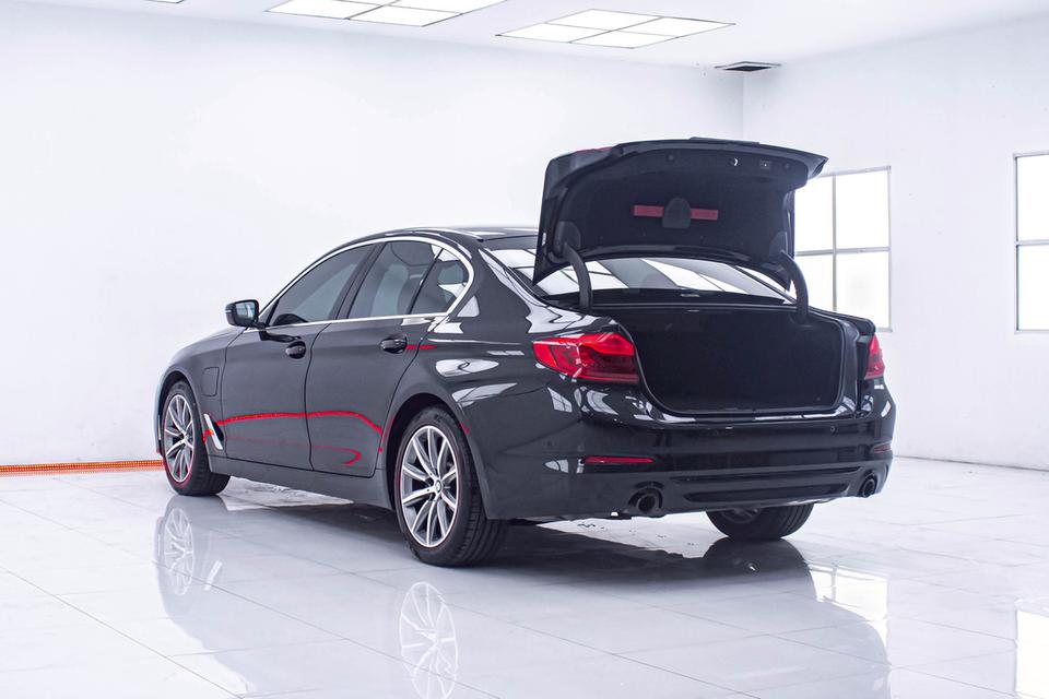 รหัสรถ 1D688 💥 BMW 530E 2.0 ELITE ปี 2020 💥 13