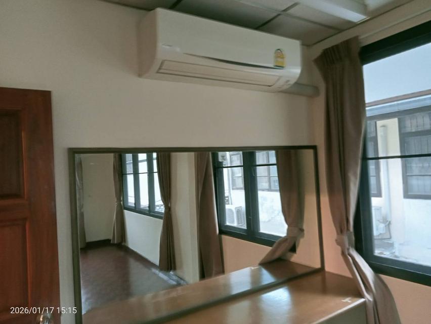 ขายบ้านทาวน์เฮ้าท์ 2 ชั้น พร้อมอยู่ หมู่บ้านธนะสิน ตบแต่งแล้ว 35 ตรว.อยู่นวมินทร์ 68 10