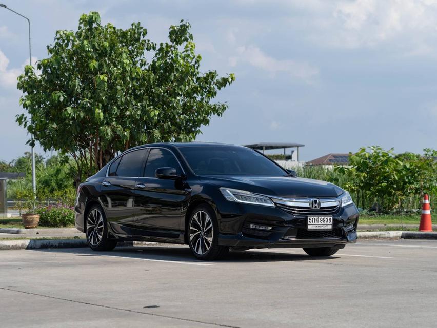 ขายHonda Accord 2.0Hybrid ปี17