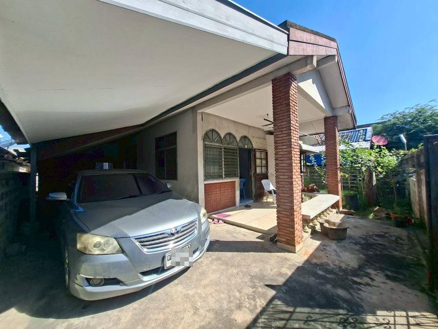 ขายบ้านเดี่ยวชั้นเดียว ชุมชนพัฒนา52 ซอยพหลโยธิน52 ตรงข้ามตลาดยิ่งเจริญ ใกล้รถไฟฟ้าBTSสถานีสะพานใหม่ 6