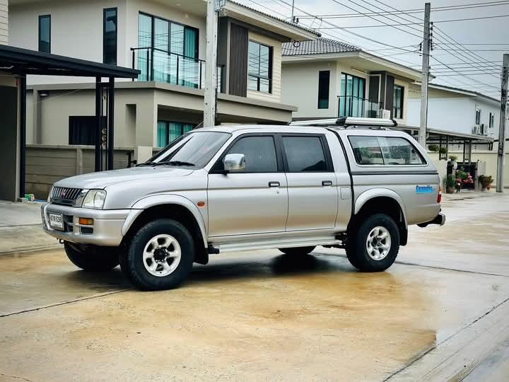 Mitsubishi Strada Grandis สภาพสวย 2