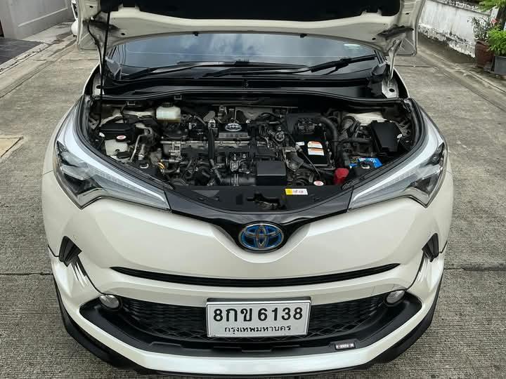 Toyota CHR สีขาว ปี 2019 13