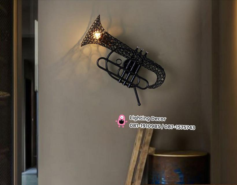 โคมไฟทรัมเป็ต โคมไฟแขวนเพดาน โคมไฟเครื่องดนตรี รูปทรัมเป็ต Trumpet lamp โคมไฟวินเทจตกแต่งบ้าน โคมไฟตกแต่งร้านดนตรี  2
