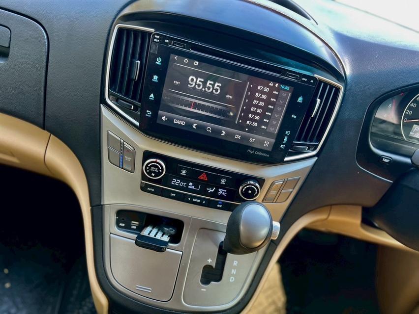 🔥:Hyundai H1 2.5 Elite ออโต้ ดีเซล สีน้ำตาล ปี2019 ไมล์: 1xx,xxx กม.☑️▬▬▬▬▬▬▬▬▬▬▬▬▬▬▬▬▬ รูปที่ 10