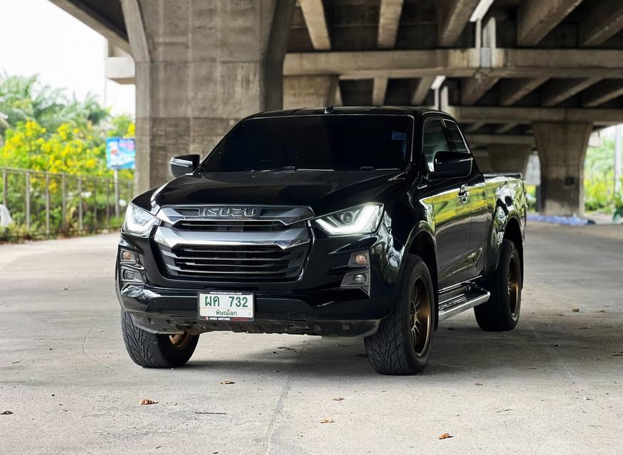 Isuzu D-MAX 3.0 DDI Z V-CROSS SpaceCab 4x4 ปี 2022 