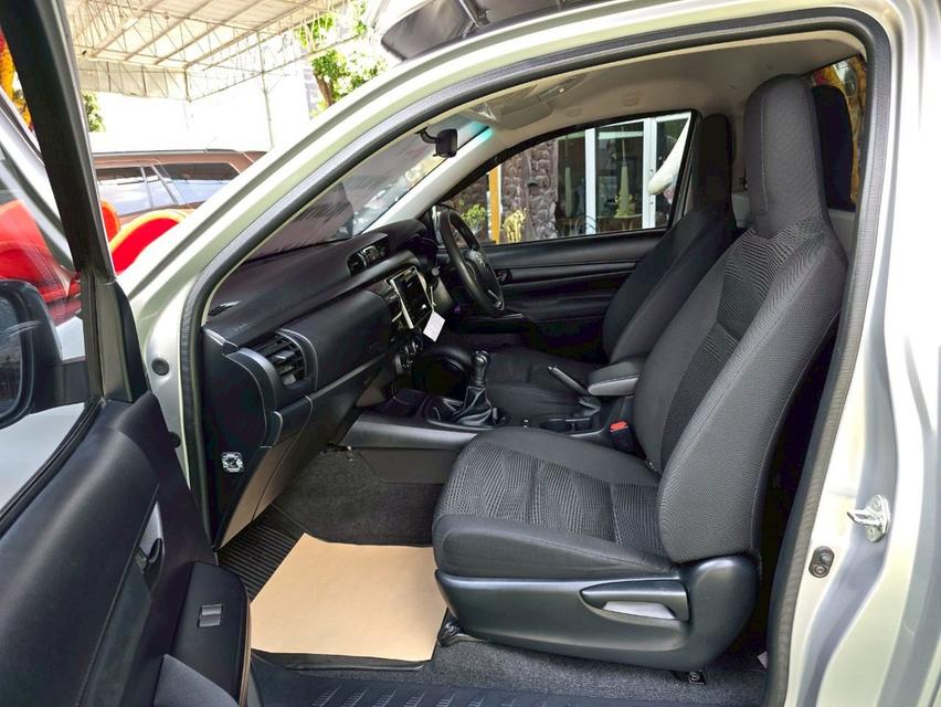 Toyota Revo ตอนเดียว 2.8 J PLUS ปี 2020 พร้อมหลังคาอลูมิเนียมตู้ทึบ 9