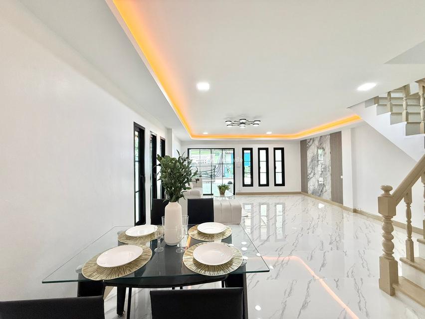 เมืองประชา หทัยราษฎร์35 6