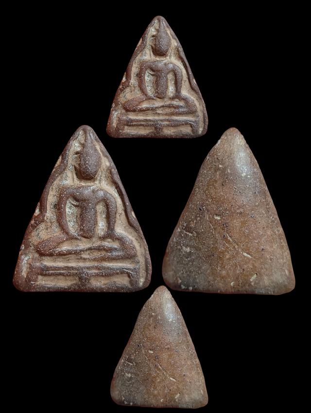 พระกรุเนื้อดินกำแพงขาโต๊ะ กรุอาวาสน้อย จ.กำแพงเพชร สภาพสวยเดิม คลาสสิค